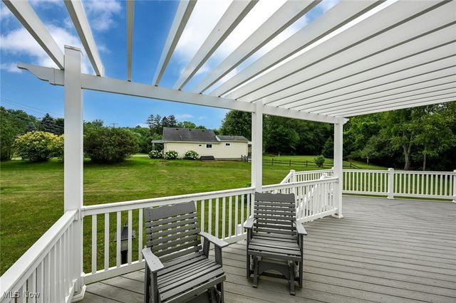 7060 Manchester Road, New Franklin, OH 44614