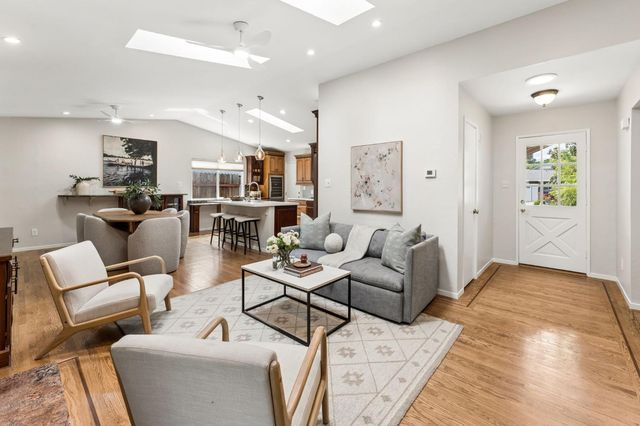 3648 Bausell St, Sacramento, CA 95821