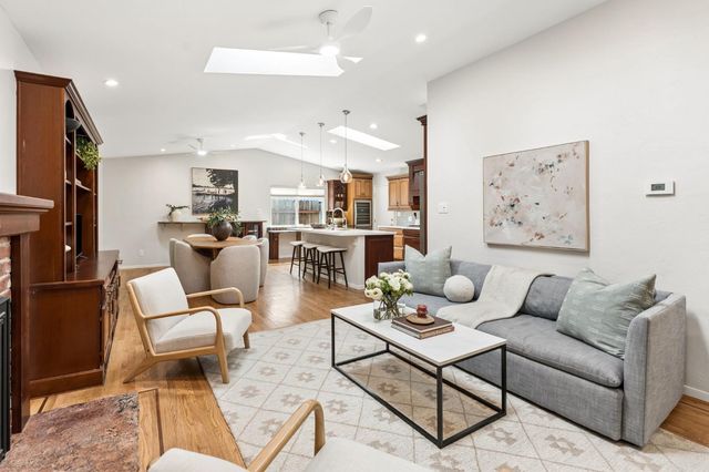 3648 Bausell St, Sacramento, CA 95821