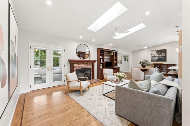 3648 Bausell St, Sacramento, CA 95821