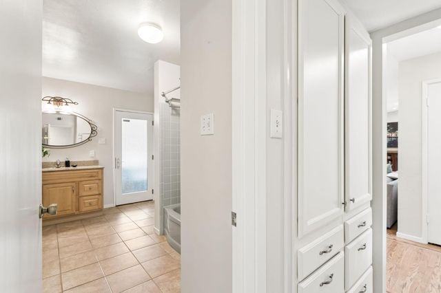 3648 Bausell St, Sacramento, CA 95821