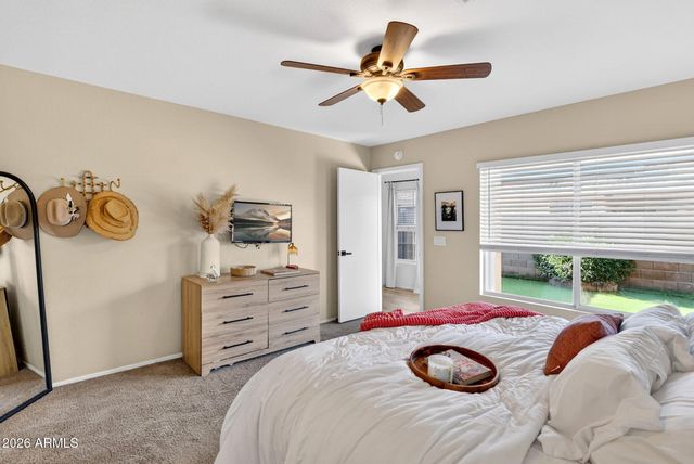 1529 S DOVE Street, Gilbert, AZ 85233