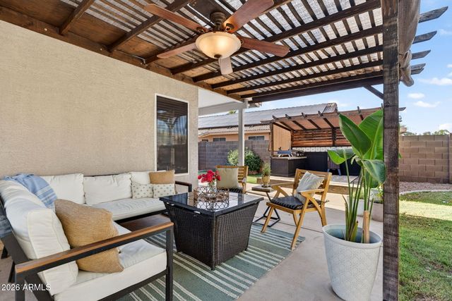 1529 S DOVE Street, Gilbert, AZ 85233