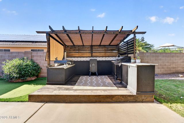 1529 S DOVE Street, Gilbert, AZ 85233