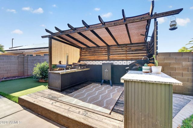 1529 S DOVE Street, Gilbert, AZ 85233