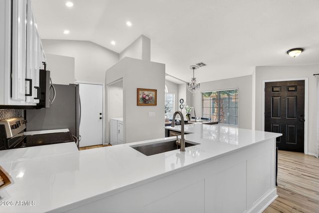 1529 S DOVE Street, Gilbert, AZ 85233