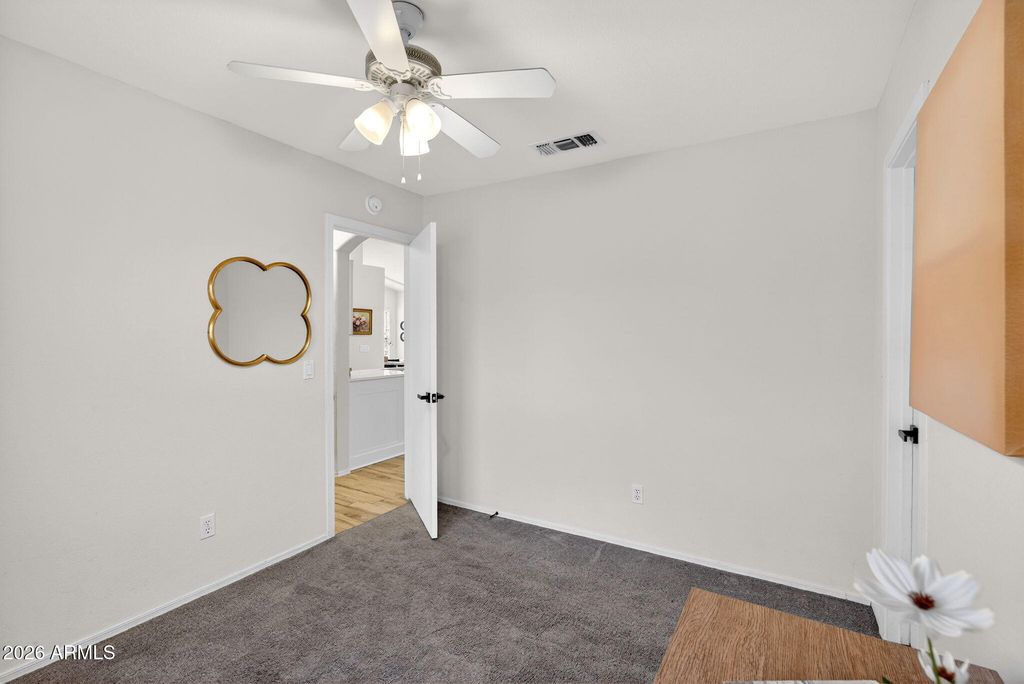 Image 29 of property listing at 1529 S DOVE Street, Gilbert, AZ 85233