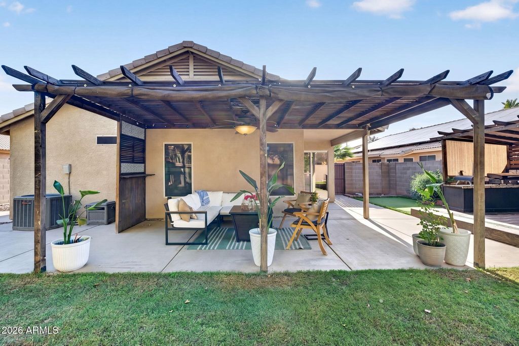 Image 49 of property listing at 1529 S DOVE Street, Gilbert, AZ 85233