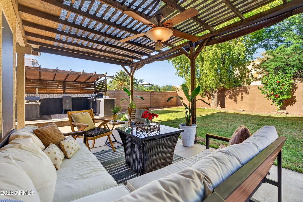 Image 53 of property listing at 1529 S DOVE Street, Gilbert, AZ 85233