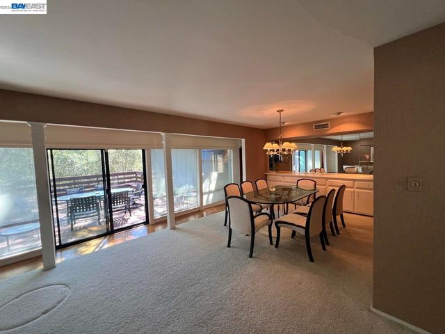 274 Orchard Rd, Orinda, CA 94563