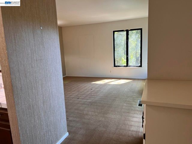 274 Orchard Rd, Orinda, CA 94563