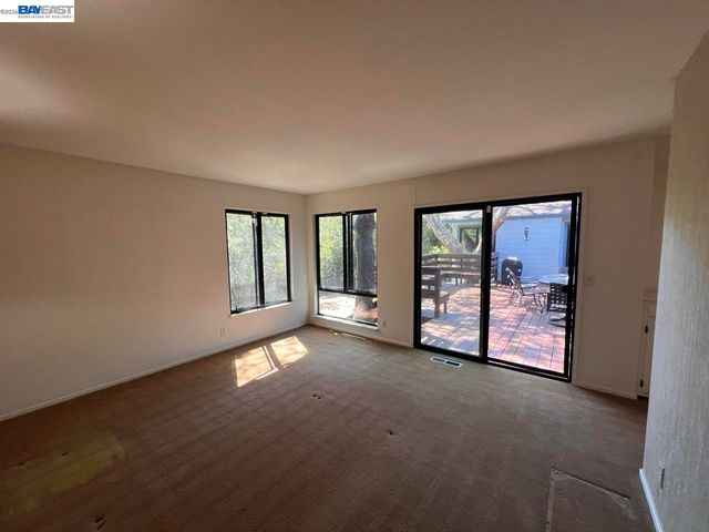 274 Orchard Rd, Orinda, CA 94563