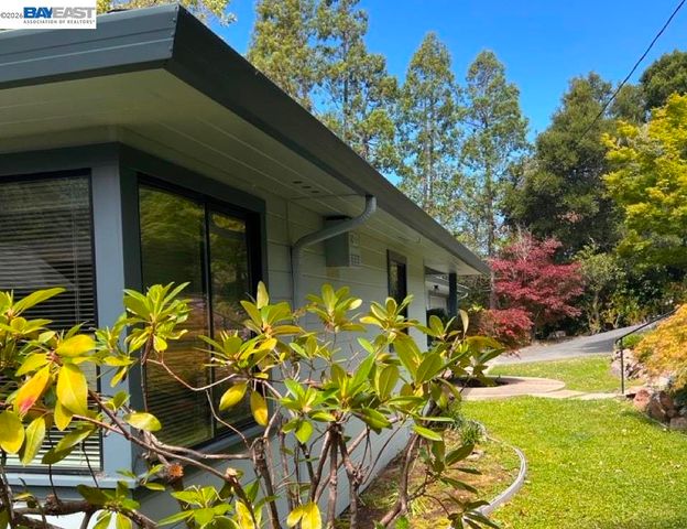 274 Orchard Rd, Orinda, CA 94563