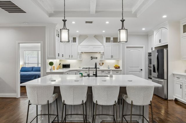 3406 Valley View Lane, Garland, TX 75043