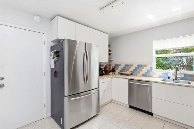 912 E ARIZONA AVENUE, Deland, FL 32724