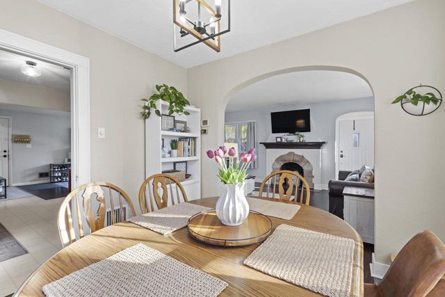 903 ALLOUEZ PLACE, Green Bay, WI 54301