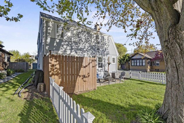 903 ALLOUEZ PLACE, Green Bay, WI 54301