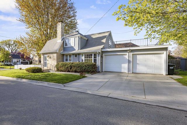 903 ALLOUEZ PLACE, Green Bay, WI 54301