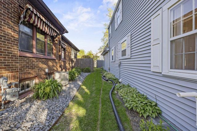 903 ALLOUEZ PLACE, Green Bay, WI 54301