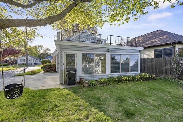 903 ALLOUEZ PLACE, Green Bay, WI 54301