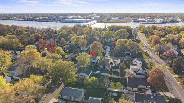 903 ALLOUEZ PLACE, Green Bay, WI 54301