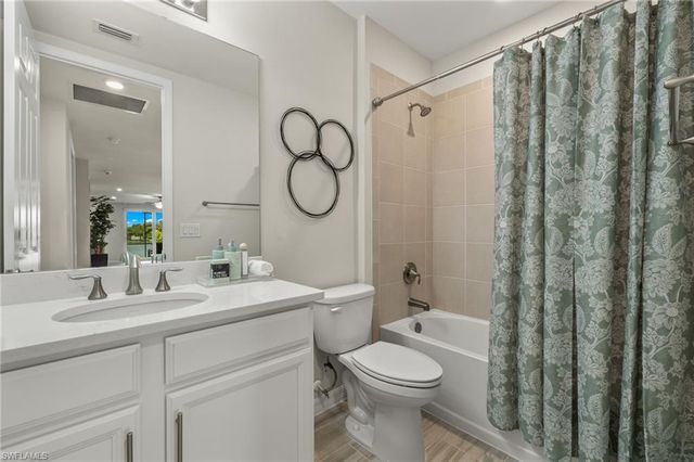14680 Edgewater CIR, Naples, FL 34114