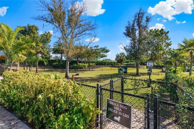 14680 Edgewater CIR, Naples, FL 34114