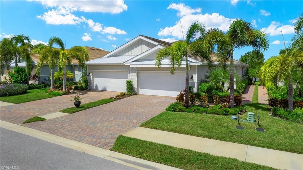 14680 Edgewater CIR, Naples, FL 34114