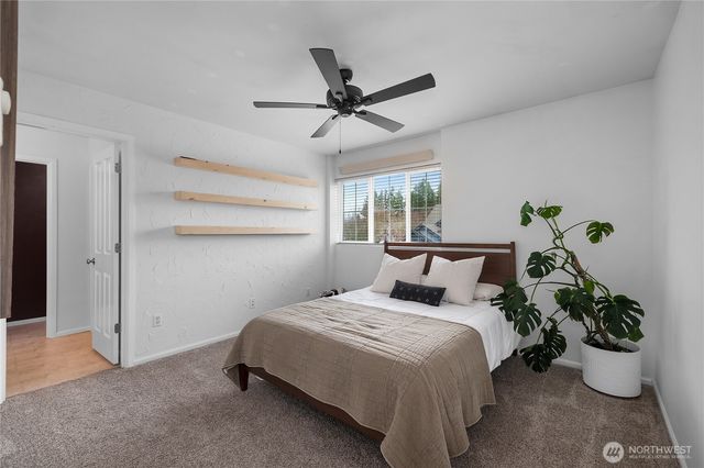 5805 SE Pennsylvania St, Lacey, WA 98513