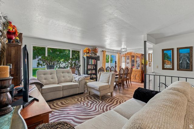 1025 BRISTOL RD, Fruit Heights, UT 84037