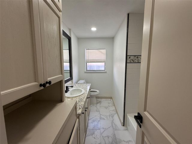 7905 Farnsworth Street, Houston, TX 77022