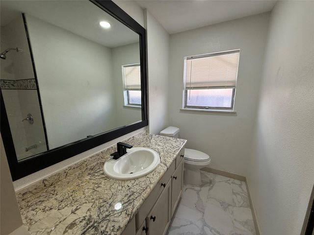 7905 Farnsworth Street, Houston, TX 77022