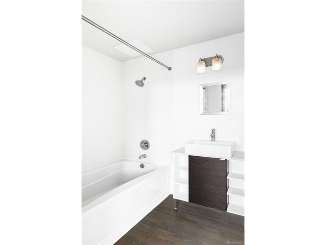 2000 Little Raven St 403, Denver, CO 80202