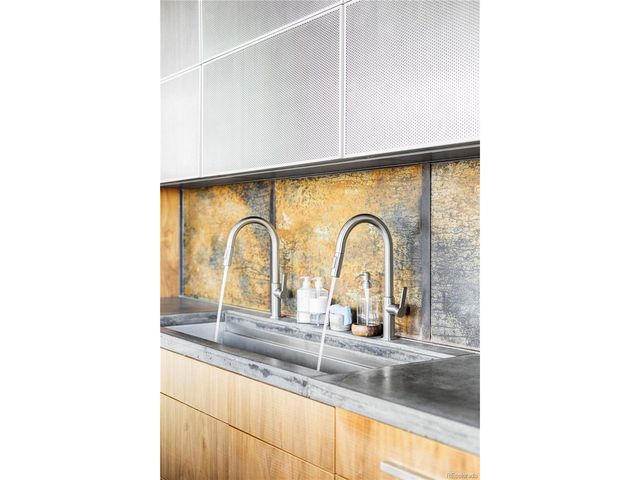 2000 Little Raven St 403, Denver, CO 80202