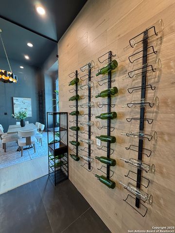 10703 Kendall Canyon, San Antonio, TX 78255