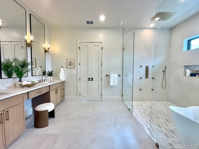 10703 Kendall Canyon, San Antonio, TX 78255