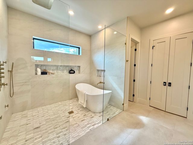 10703 Kendall Canyon, San Antonio, TX 78255