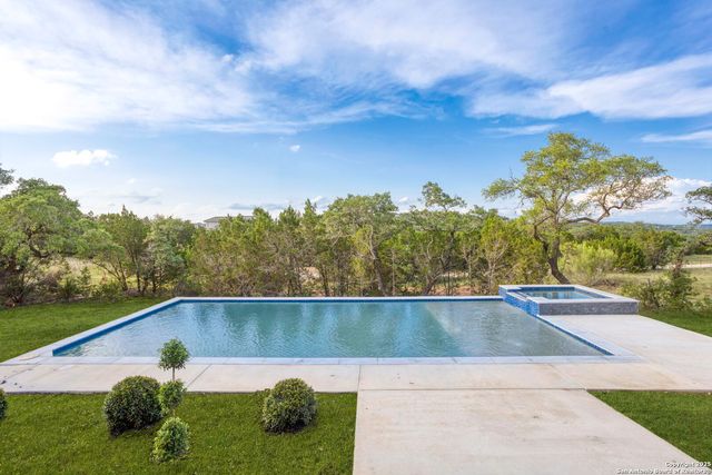 10703 Kendall Canyon, San Antonio, TX 78255