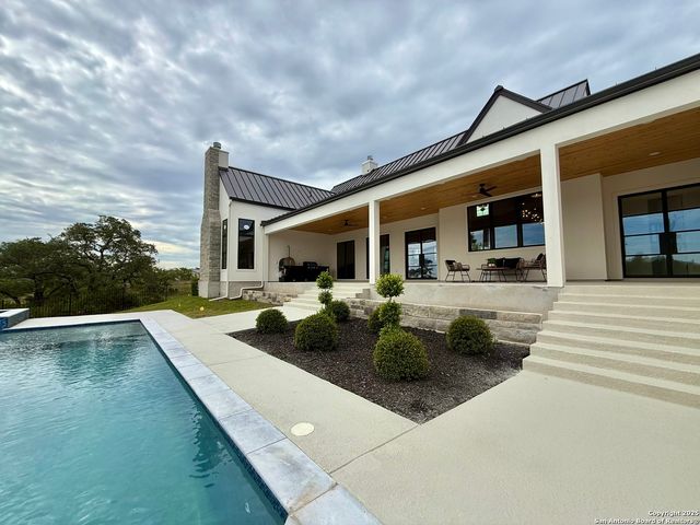 10703 Kendall Canyon, San Antonio, TX 78255