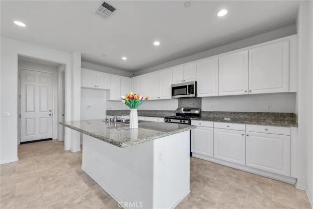 29109 Sunforest, Lake Elsinore, CA 92530