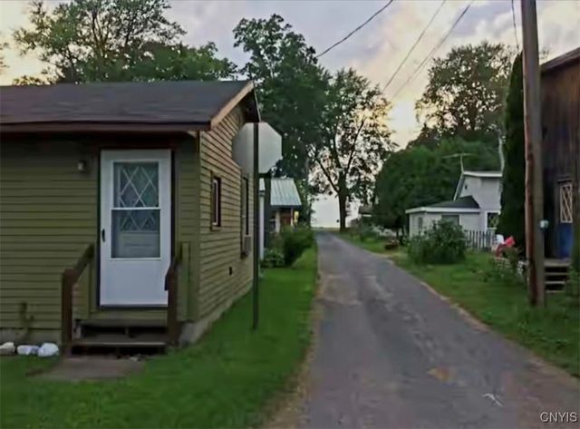 6788 North Lakeshore Road, Verona, NY 13478