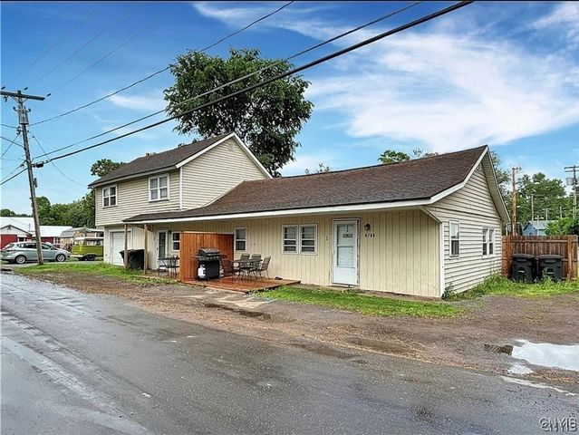 6788 North Lakeshore Road, Verona, NY 13478