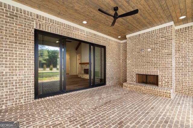 172 Iroquois Court, Covington, GA 30014