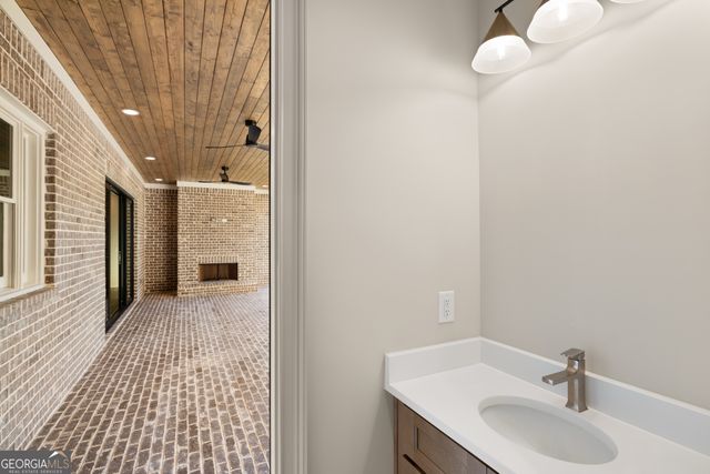 172 Iroquois Court, Covington, GA 30014