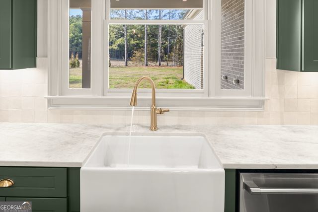 172 Iroquois Court, Covington, GA 30014
