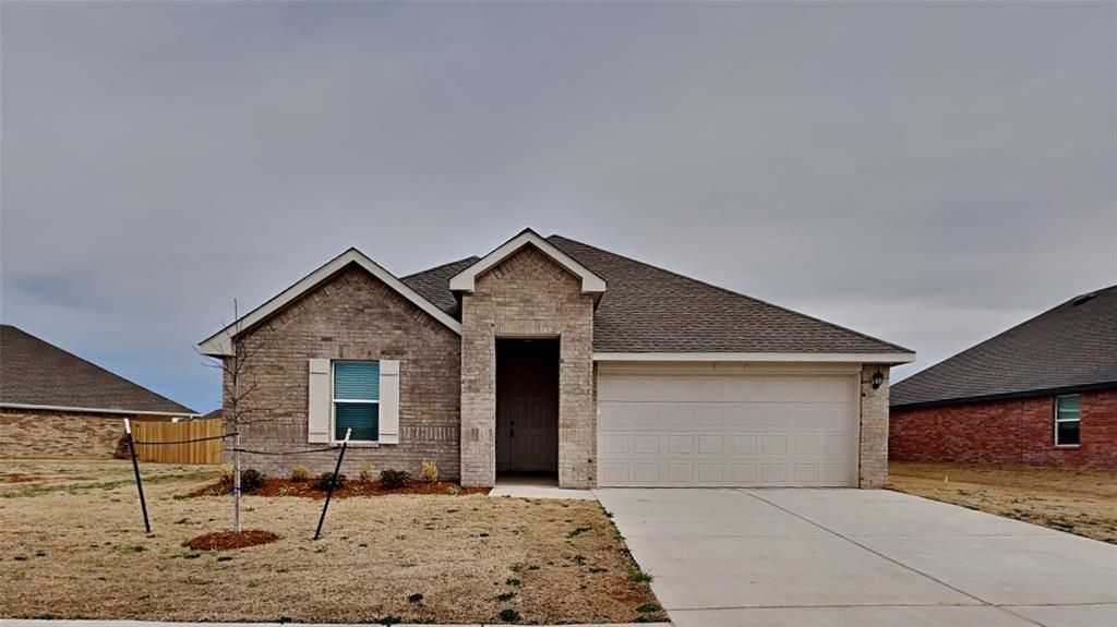 2604 Kathleens Crossing, Yukon, OK 73099