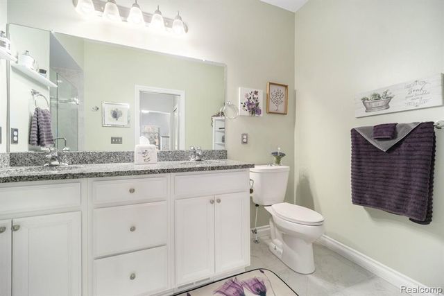 237 Victoria Drive, Dexter, MI 48130