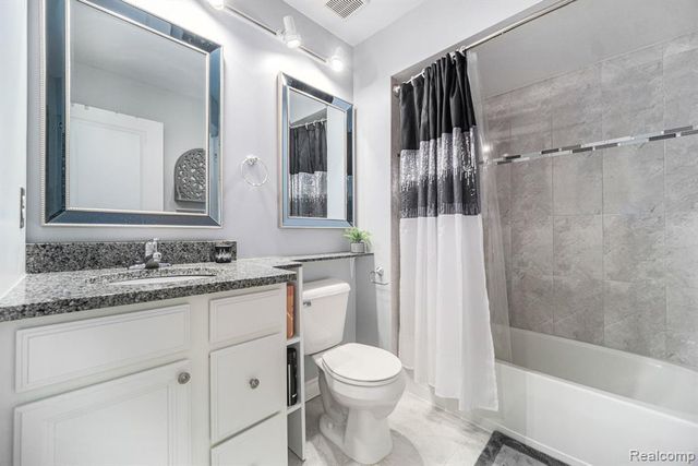 237 Victoria Drive, Dexter, MI 48130