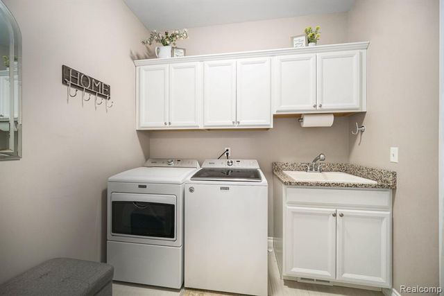 237 Victoria Drive, Dexter, MI 48130