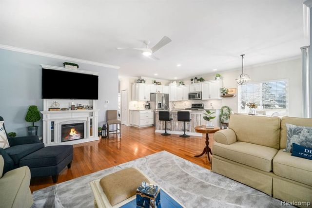 237 Victoria Drive, Dexter, MI 48130